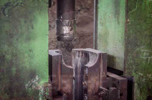 Incoloy DS elbow forming machine